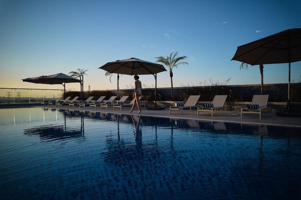 Novotel Jumeirah Village Triangle Dubai Exterior photo