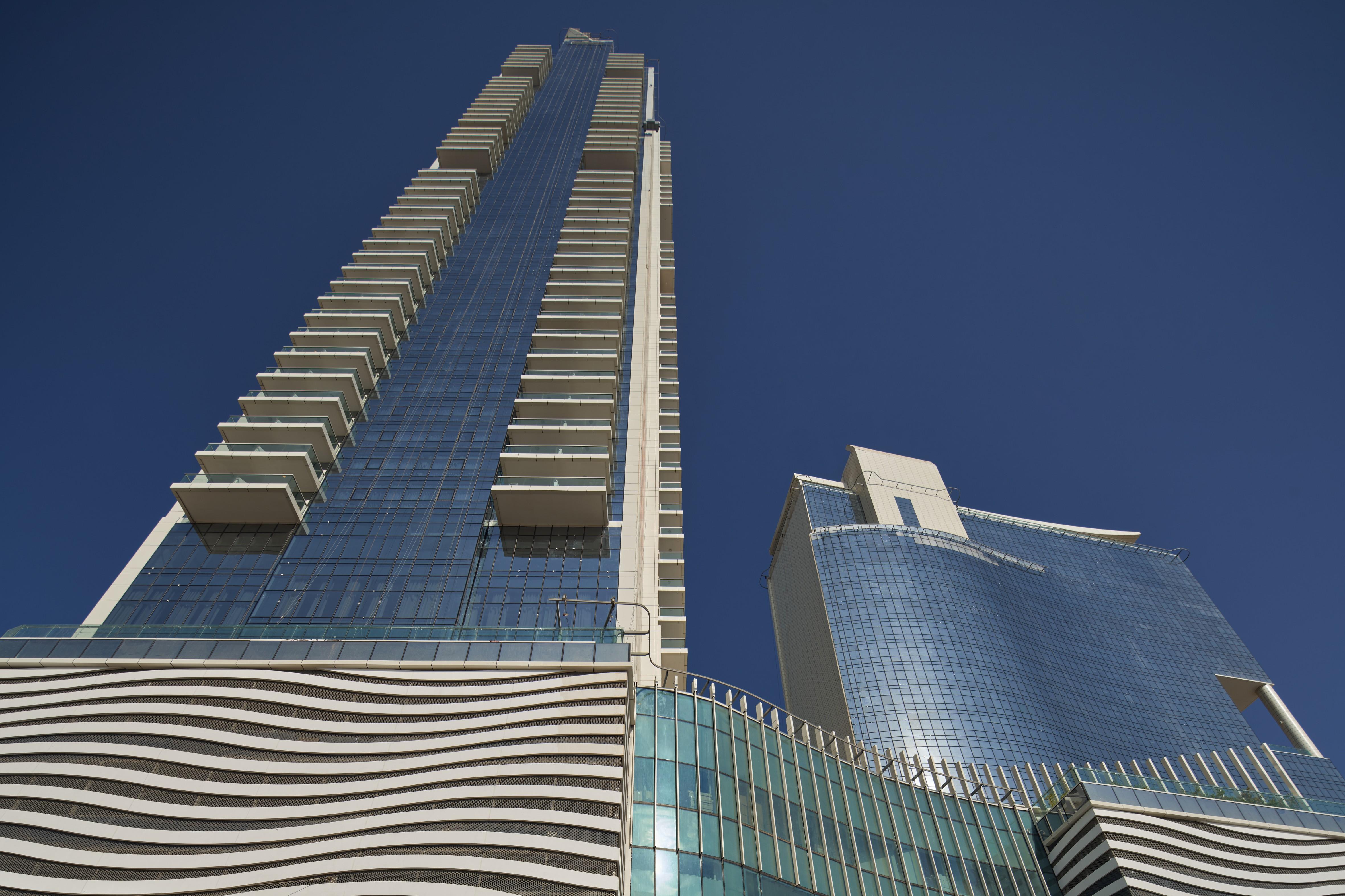 Novotel Jumeirah Village Triangle Dubai Exterior photo